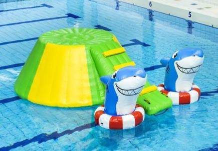 Eilandslide Haai, 300x300x120 cm